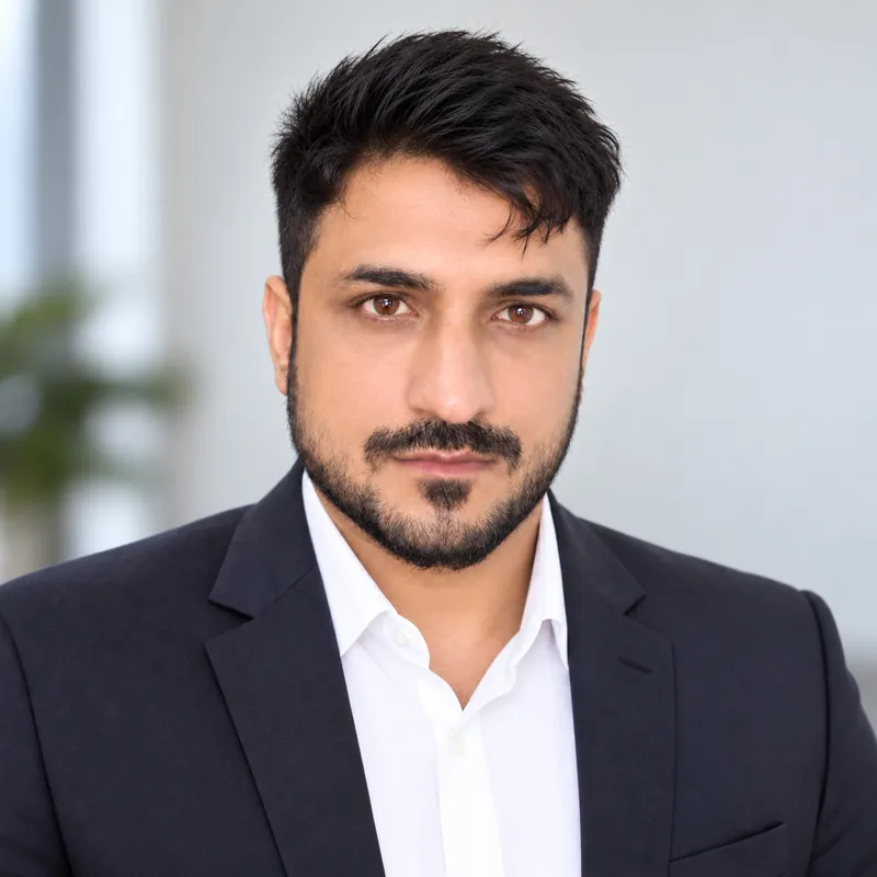 Muhammad Uzair, founder of Ozairwebs, web design and development company in Lahore, Pakistan